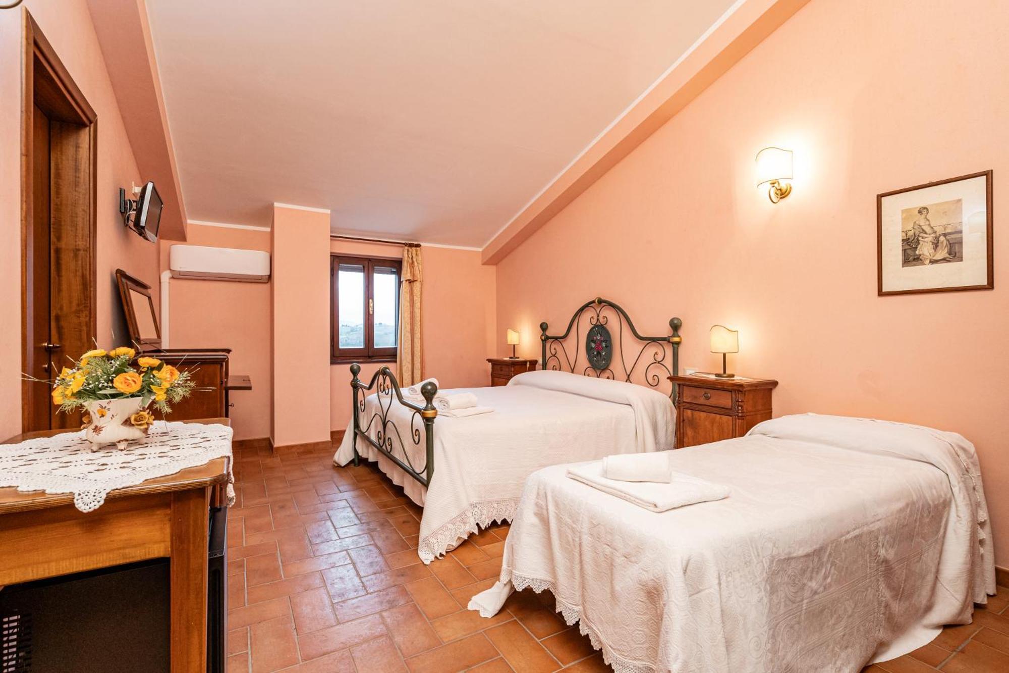 Вилла Il Borghetto Тоди Экстерьер фото